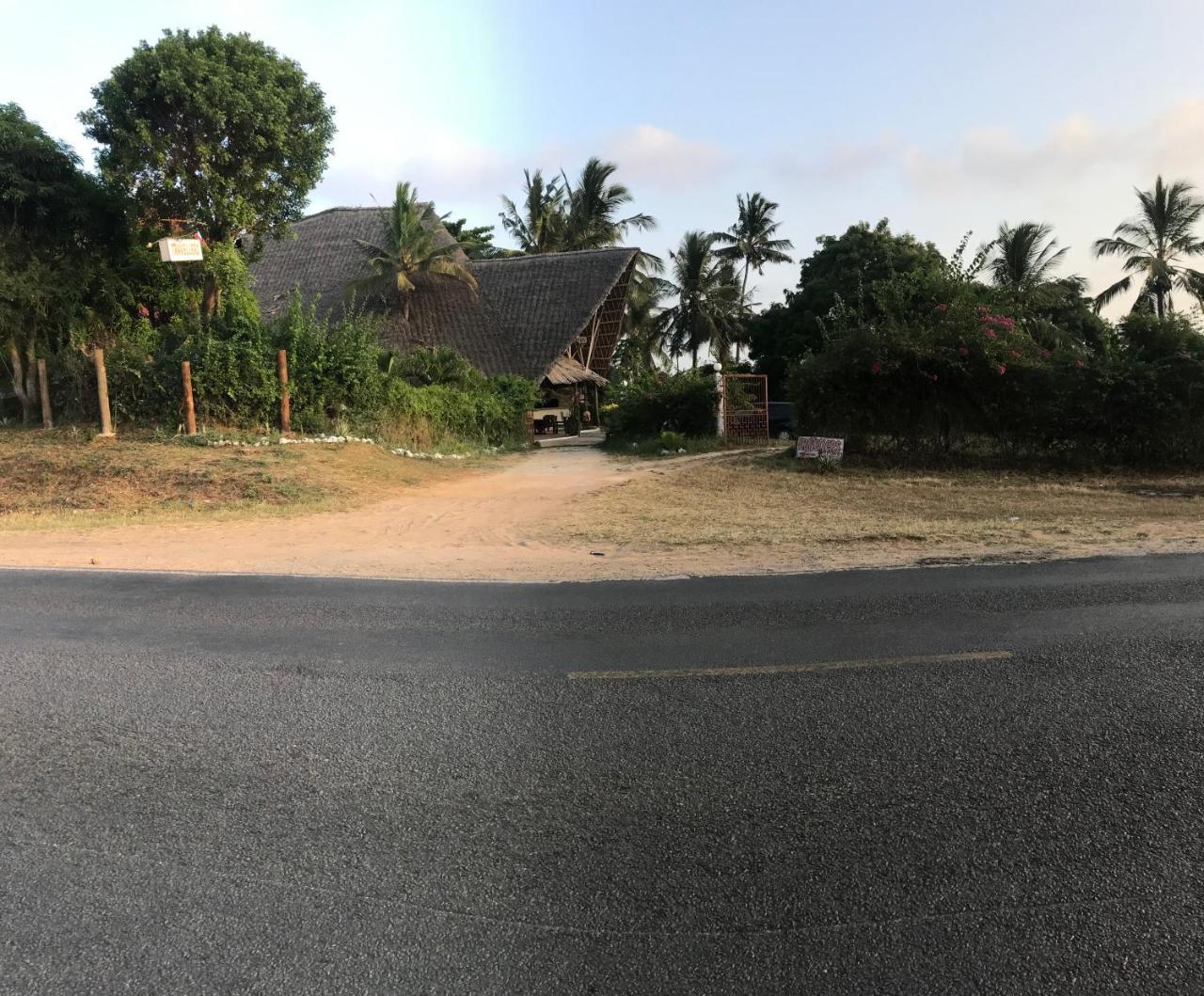 Kijiwetanga Travellers Inn Resort Malindi מראה חיצוני תמונה
