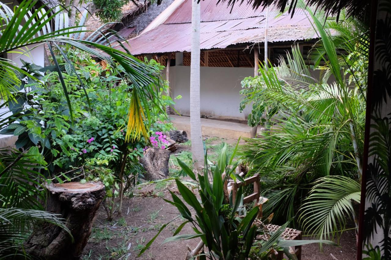 Kijiwetanga Travellers Inn Resort Malindi מראה חיצוני תמונה